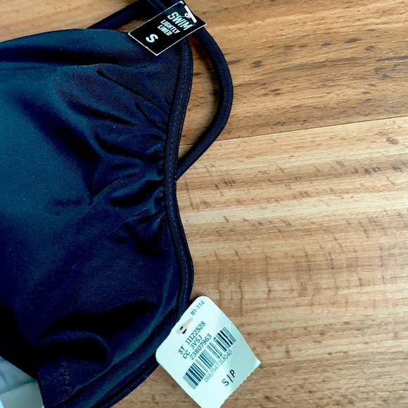BNWT Victoria’s Secret bikini top - Picture 4 of 4
